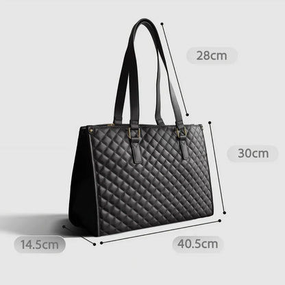 Elegante bolso con compartimento frigorífico