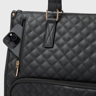 Elegante bolso con compartimento frigorífico