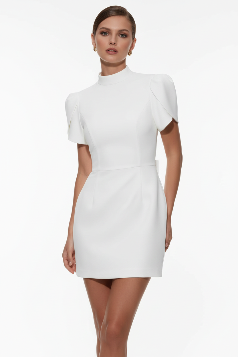 Vestido blanco ajustado - Pose 2